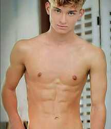 Fit & Handsome Males Gay Tube 5fa9e93d43c94.jpg