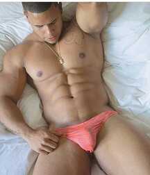 Underwear Hunks Gay Tube 5faa1a8e8993e.jpg