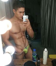 Handsome & Fit Models Boys Porn 5fab21fb8ee69.jpg