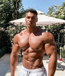 Pecs and Abs Gay Tube 5fabf4bb32cba.jpg