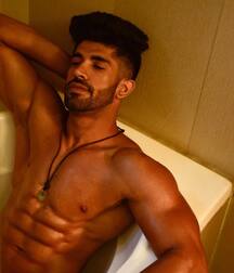 Pecs and Abs Gay Tube 5fabf4d64f65a.jpg