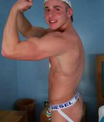 Fit & Good Looking Guys Gay Tube 5fb2a9c345a9e.jpg