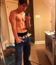 Selfie Twinks Gay Porn Shirtless 5fb6b97fe3072.jpg