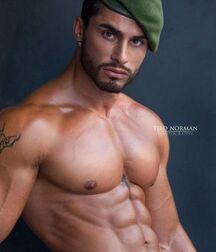 Abs R Us Gay Tube Shirtless 5fb7ddeb204e9.jpg