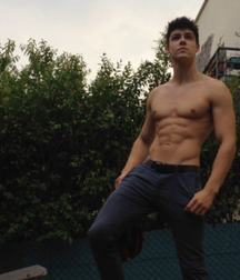 Abs R Us Gay Tube Shirtless 5fb7de188f0a9.jpg