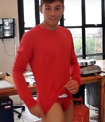 Red Undies & Speedos Guys Boys Porn 5fc156c7f0a1c.jpg