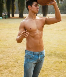 Acaua Diniz gay tube handsome  5fc19fe0df6ac.jpg