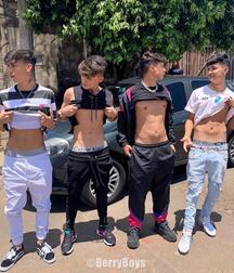 Twinks & Tweens Eye Candy Gay Tube 5fc3d3371544e.jpg