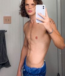 Twink Dreams Gay Tube Shirtless 5fc715bba9e2b.jpg