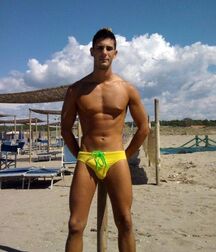 Yellow Is Golden Gay Tube 5fd6866eeea05.jpg