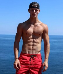 Hunky Hot Gay Tube 5fe67a2accea5.jpg
