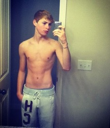 Hot Selfies gay tube muscles  5ff68ed27f4d5.jpg