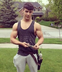 Shirtless Studs Gay Tube 5ff6932e6e6e6.jpg