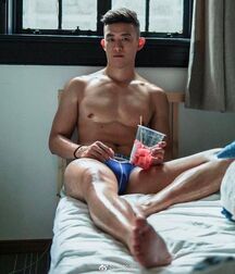 Underwear Bulge Models Gay Tube 5ffc8b1026525.jpg