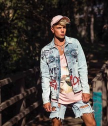 Caps Sexy Guys Gay Tube 5ffdf6d41e8ce.jpg