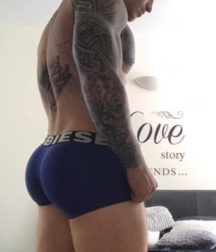 Muscular Bubble Butts Gay Tube 600f58d77385c.png