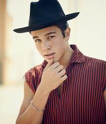 Austin Mahones Gay Tube 60108d1b96acc.jpg