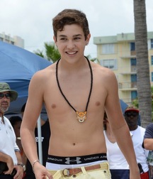 Austin Mahones Gay Tube 60108d257276d.jpg