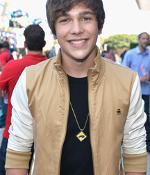 Austin Mahones Gay Tube 60108d2e4164d.jpg