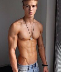 Gay Tube Handsome Muscle 60259ecb54d50.jpg
