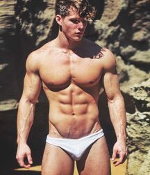 Speedo Sexy Gay Tube 6026e64c6dd5e.jpg