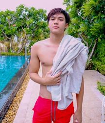 Filipino Guys Gay Tube 60280dc0bd55a.jpg