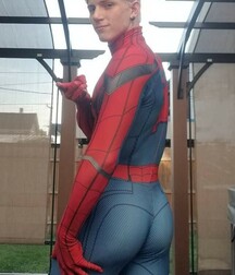 Superheroes & Cosplay 602812ec81cc6.jpg
