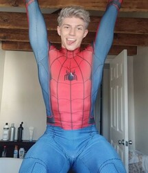 Superheroes & Cosplay 602812efa1555.jpg
