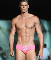 Muscular & Sexy Gay Tube 602d965aa8db3.jpg