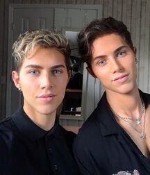 Cooper & Luc Coyle Gay Tube 602ec0729850b.jpg