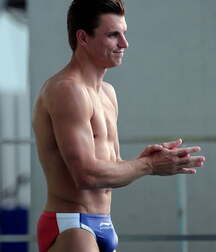 Diver Troy Dumais Gay Tube 602f2fa83da95.jpg