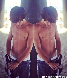 Shirtless Cameron 6036ccab63633.jpg