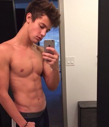 Shirtless Cameron 6036ccb58545c.jpg
