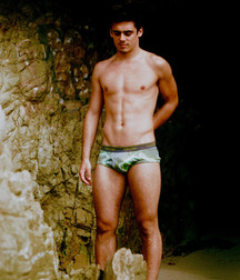 Diver Chris Gay Tube 60382691938d8.jpg