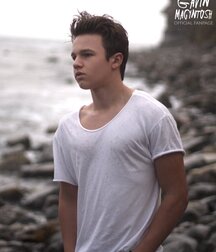 Handsome & Fit Gavin Gay Tube 60398d533dfe0.jpg