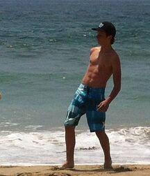 Handsome & Fit Gavin Gay Tube 60398d91e8043.jpg
