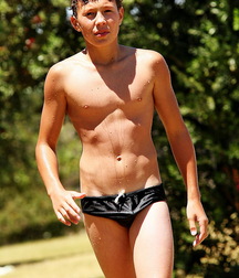 Bambi Boys Twink Tube 6039aa2ecb3fb.jpg