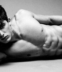 Handsome & Fit Pietro Boys Gay Tube 603a6c76673bc.jpg