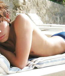 Thongs & Skimpy Speedos Gay Tube 6049630dc5fd6.jpg