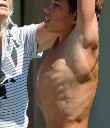 Speedo Twinks Gay Tube athlete shirtless 604aa364dd668.jpg