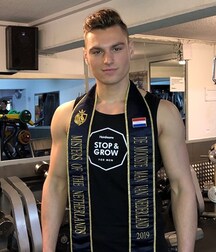 Handsome Paul Gay Tube 604b9eef7daee.jpg