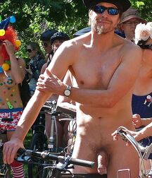 Naked Riders Gay Tube 604ec5f12c765.jpg