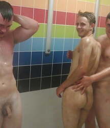Shower & Undies Guyz Gay Tube 60516cae9a24f.jpg