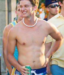 Patrick Schwarzenegger Gay Tube 605919f54c499.jpg