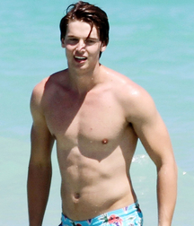Patrick Schwarzenegger Gay Tube 605919fe86099.jpg