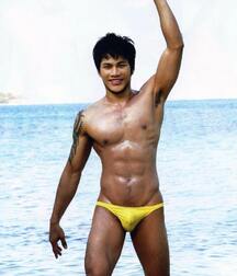 Sexy Yellow Twink Gay Tube 605f5046b4435.jpg