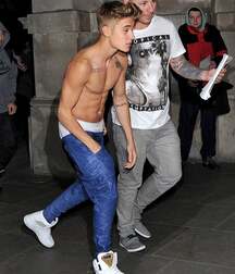 Shirtless Jeans Guys Twink Tube 606385202225c.jpg