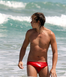 Aussie Red Speedos Gay Tube 606ce49caa154.jpg