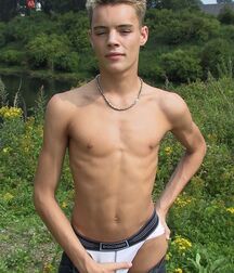 Sexy Fit Twinks Gay Tube 606f68e89a5d4.jpg