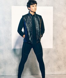 Sexy In Black Gay Tube 606f743900a7d.jpg